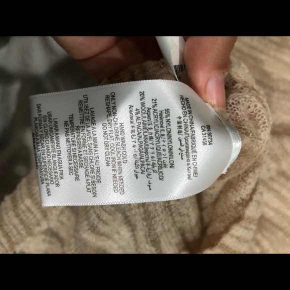 BCBG cover up off the should size s - Picture 4 of 5